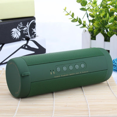 Outdoor waterproof bluetooth speaker wireless bluetooth heavy subwoofer outdoor portable plug-in card bluetooth speaker - Tech Bee